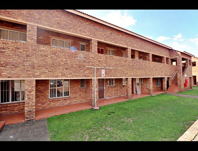 2 BEDROOM APARTMENT FOR SALE IN TERENURE